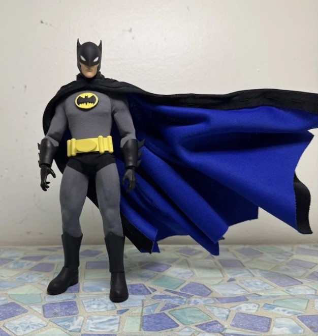 custom Mezco One:12 Batman full wired cape animated mcfarlane 1/12