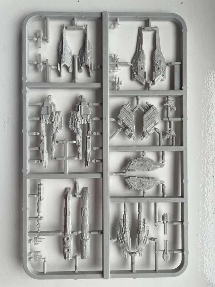 DROPFLEET COMMANDER - UCM CRUISER SPRUE (DROPFLEET 1.0) - USED