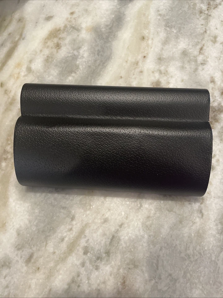 Burberry Glasses Hard Case - Image 4 of 4