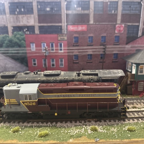 Proto 2000 97068 HO Canadian Pacific GP9 II Diesellok #8526 | Zustand: New