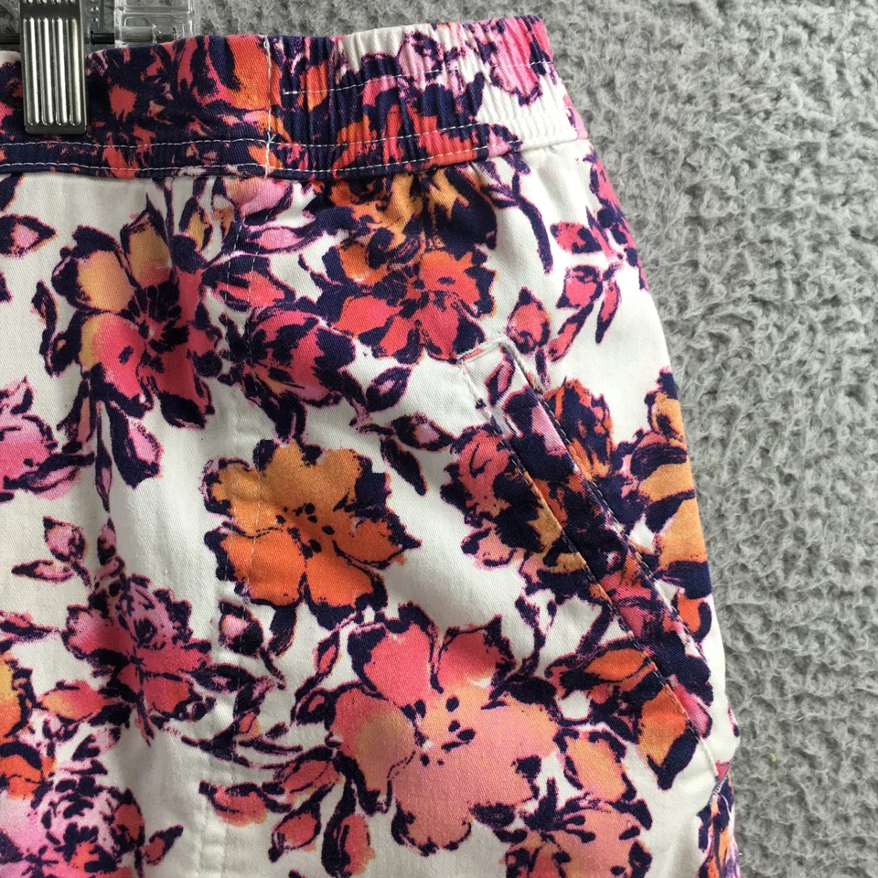 Pantalón Corto Mujer Within 26W (Actual 46X18) Blanco Floral Cintura Elástica Foto 3 de 4