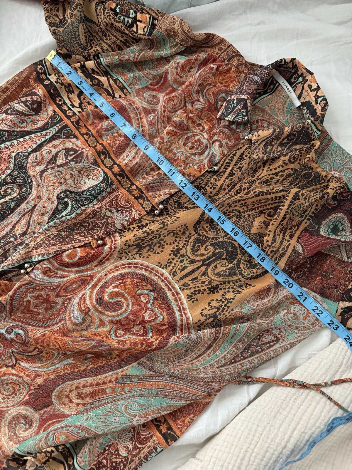 Uterque Button Down Blouse Size Small *Missing Bu… - image 13