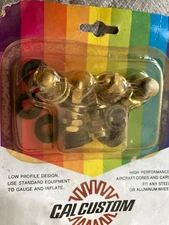 VINTAGE Cal Custom #5020 Chrome Bolt in Tire Valve Stems & Caps 4 Valve Stems