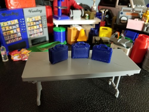 RC 1/10 Scale Dark Blue Small Pelican Brief Case Luggage Accessory Rock Crawler - Picture 3 of 9