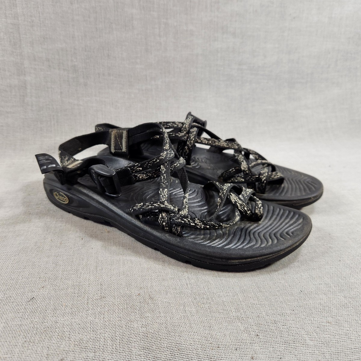 Chaco ZX2 Womens Sz 10 Black White Strappy Buckle Sandals EcoTread
