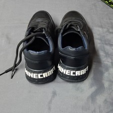 Minecraft Unisex Kids Black Low Top Lace-Up Creeper Sneakers US 2 EU 34