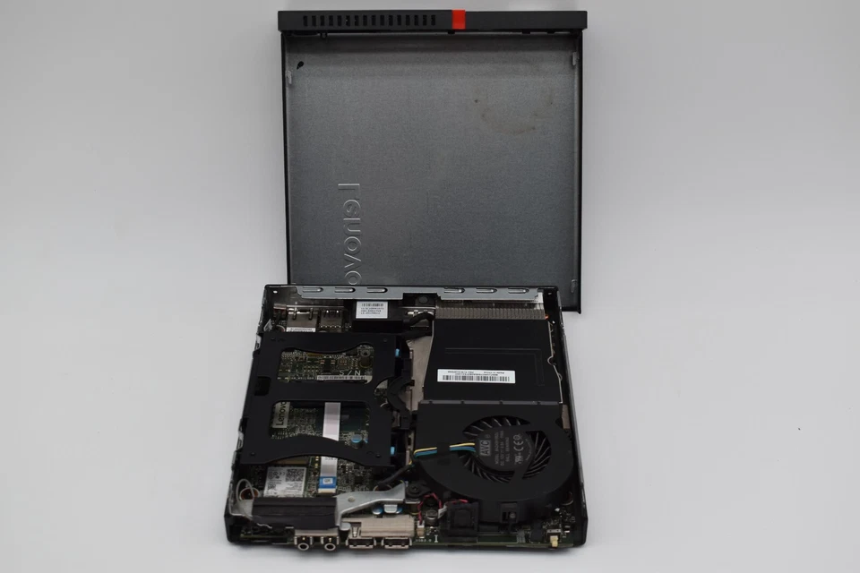 Lenovo Thinkcentre M910Q Mini | i5-7500T 2.70GHZ | 16GB RAM | 256GB SSD | Win 10 - Image 3 of 4