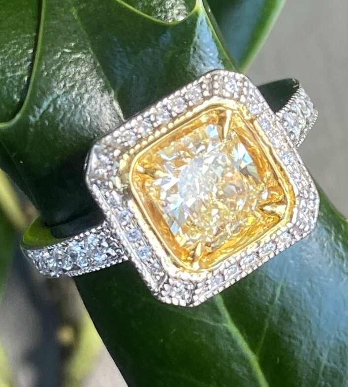 Gold Carat Canary Yellow Diamond Ring Platinum 18K Gold VS1 Fancy