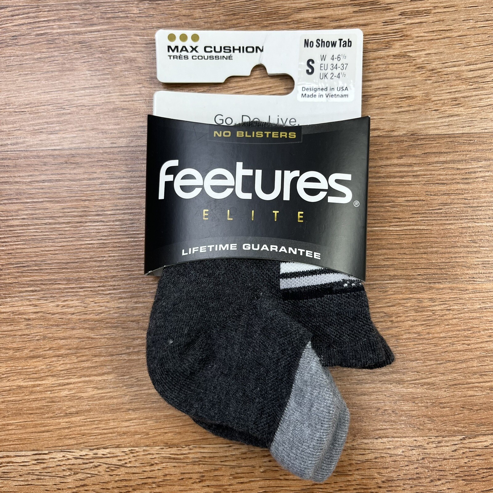 Feetures Elite Max Cushion No Show Tab Socks Grey Women's Size Small