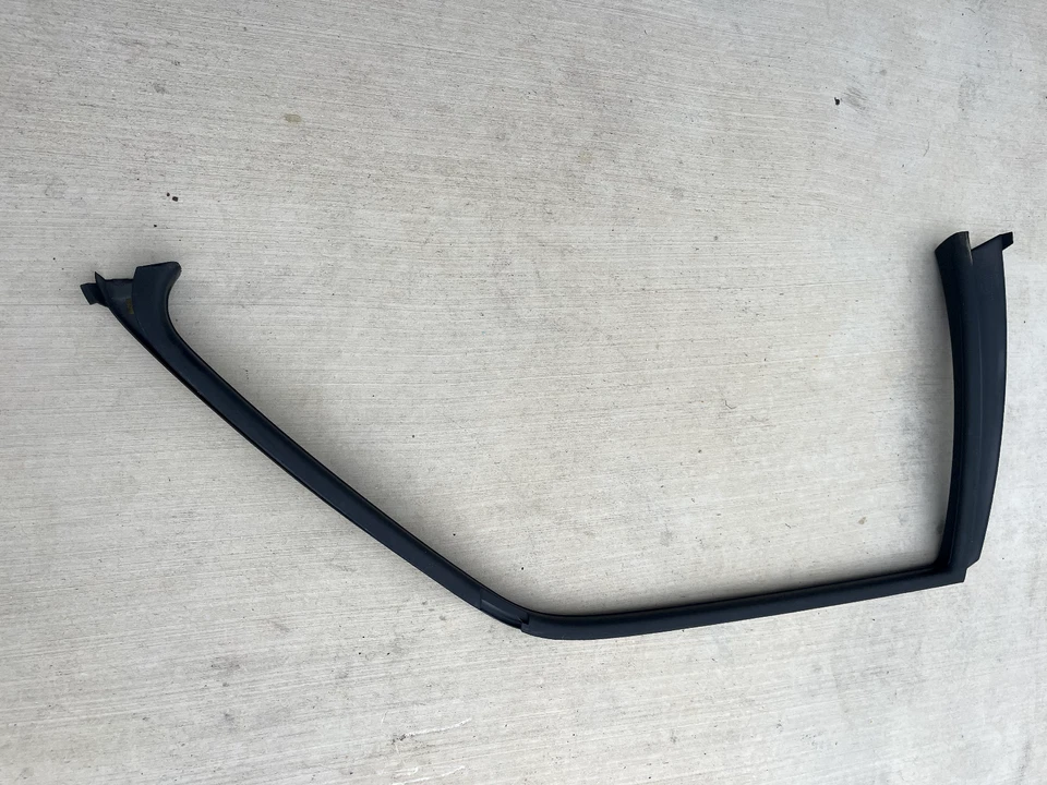 1998 MERCEDES-BENZ S320 W140 REAR DOOR INTERIOR WINDOW TRIM LEFT SIDE - GRAY OEM - Image 4 of 4