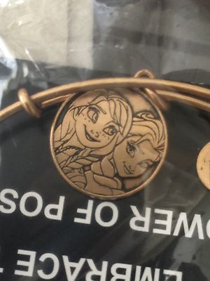 New Disney Alex and Ani Frozen bangle bracelet Gold