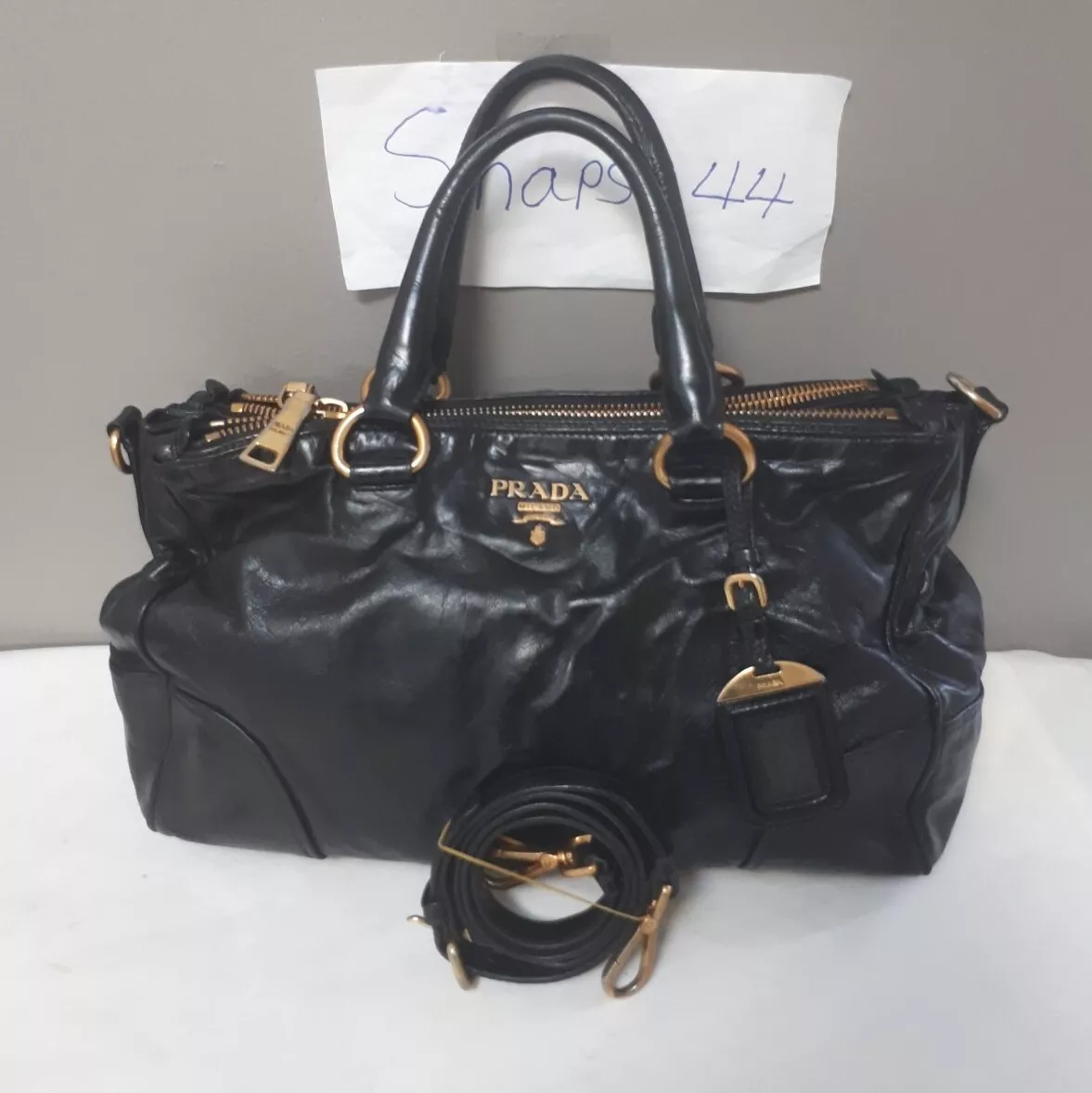 PRADA】VITELLO SHINE-