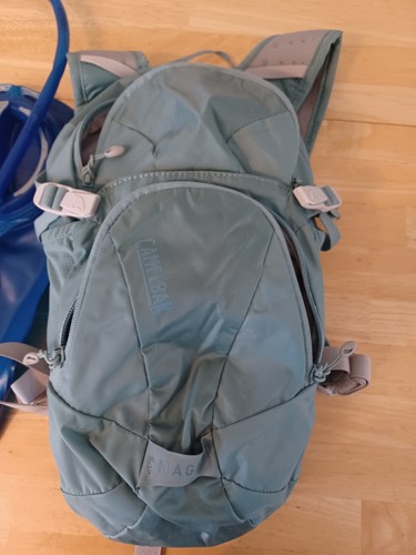 CAMELBAK MAGIC WOMEN'S HYDRATION PACK WITH BLADDER