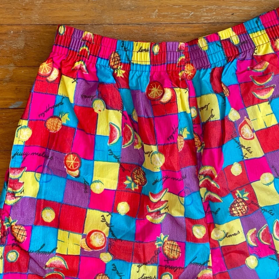 Pantalones cortos deportivos vintage con estampado de frutas para mujer talla grande 29-32" cintura alta elástica Foto 2 de 3