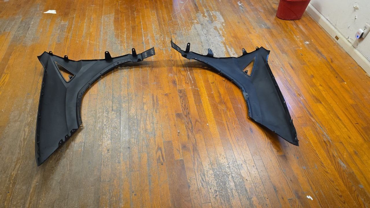 2019 - 2024 OEM Original Lamborghini urus front fender (LEFT SIDE ONLY)