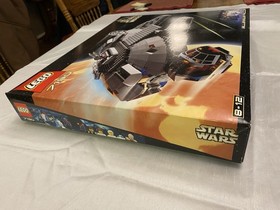 LEGO Star Wars Millennium Falcon 7190 Sealed/New in Box 659 Pieces Retired 1999