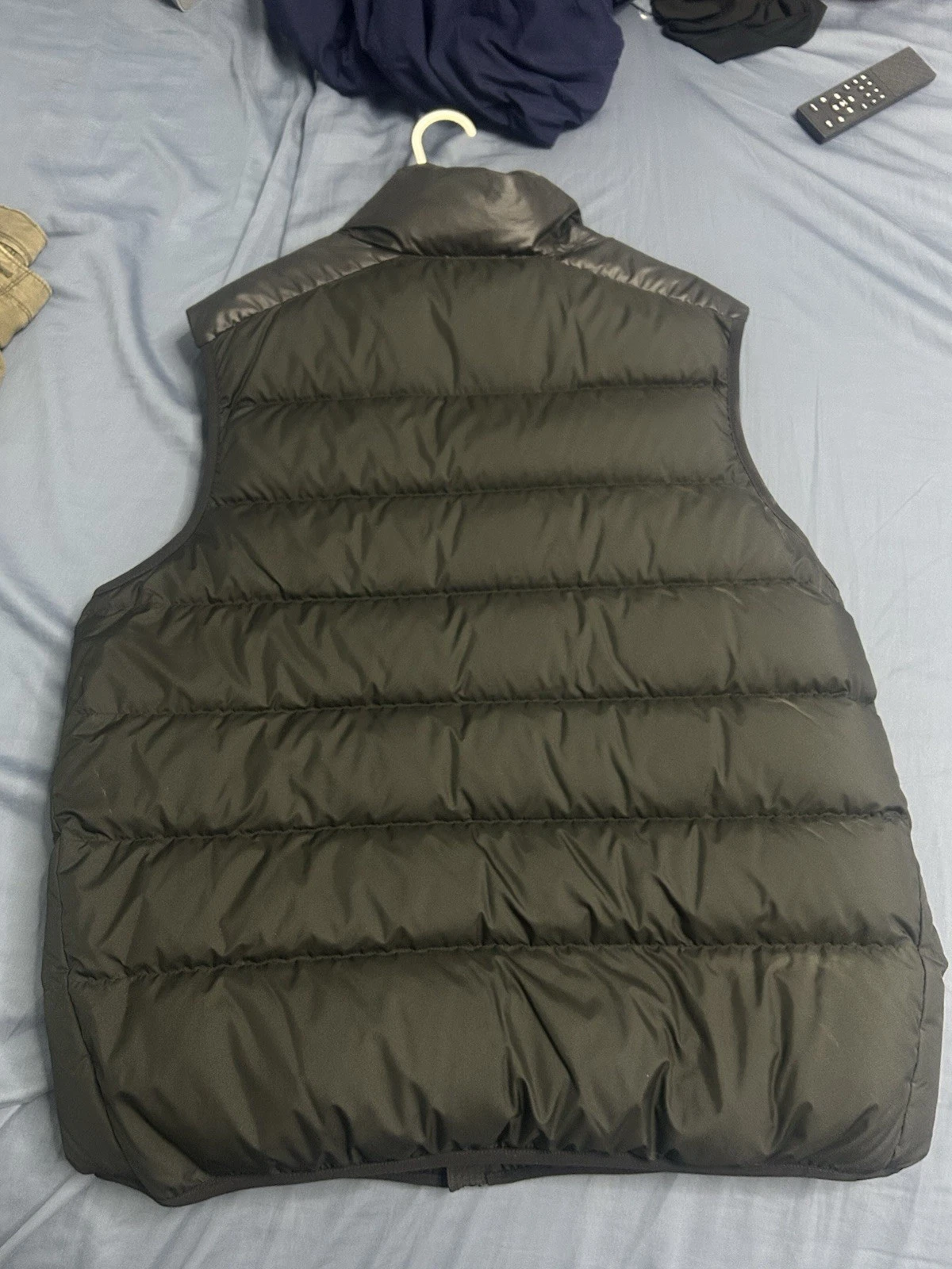 Mens Nike Puffer Vest Size XL Black New with Tags Full Zip Sleeveless - product detail image 2