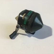 Vintage Zebco 202 Spin Cast Fishing Reel.