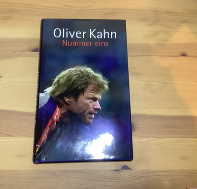 oliver kahn signiert Buch Nummer Eins 1 Autogramm Fußball fussball