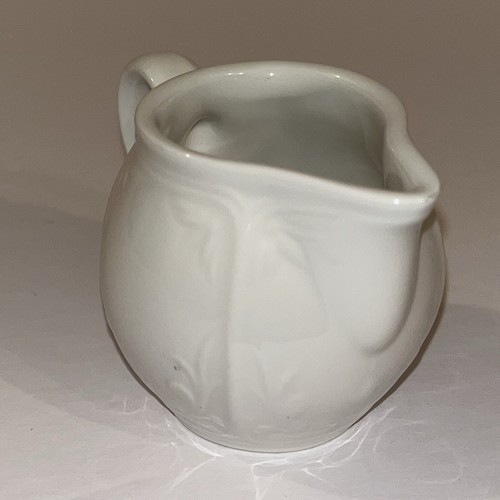 Villeroy & Boch Mini Creamer Personal 2.5" Off-White Cortina Restaurant Ware '98 - Picture 2 of 11