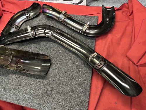 GENUINE HARLEY DAVIDSON TOURING VIVID BLACK MILWAUKEE EIGHT EXHAUST HEAT SHIELDS - Picture 13 of 13