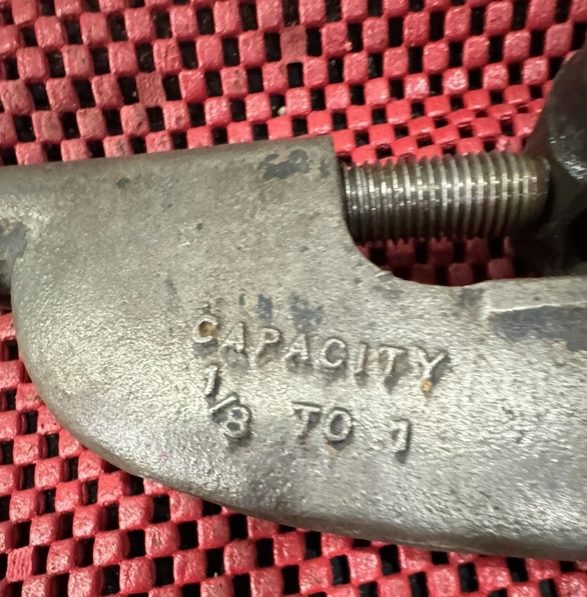 Vintage The Nye No.1 Heavy duty Pipe or tuber cutter P-770 Capacity 1/8” To 1” - Image 4 of 4