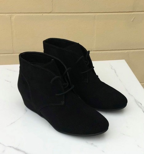 Nine West Joanis Black Suede Lace Up 