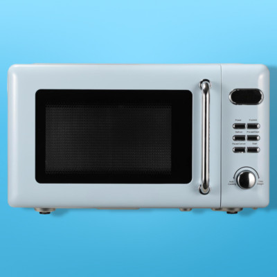 07 Cu Ft 700W Retro Microwave 5 Power Levels 8 Menus Child Lock Thunderbird Blue