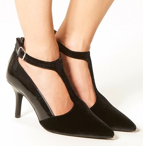 extra wide court shoes