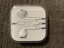 Apple EarPods In Ear Canal Headset - White MNHF2AM/A