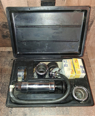 Stant ST-255A Cooling System Radiator Pressure Tester Kit w/ Case Please Read 