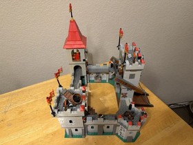 *RARE* Lego Kingdoms King&rsquo;s Castle (7946) 100% Complete With Minifigures
