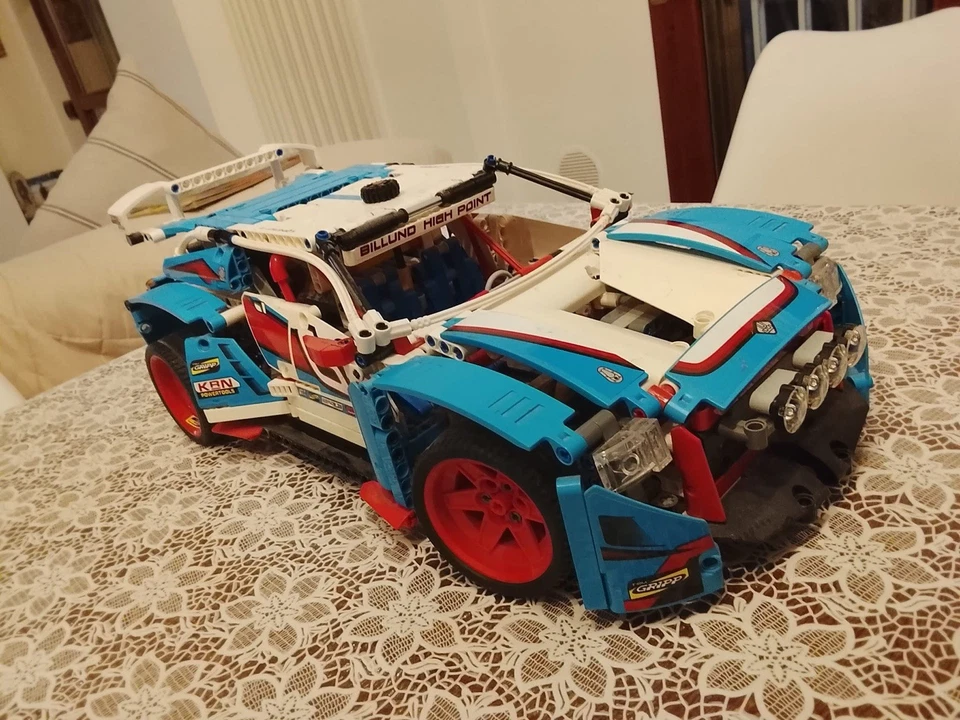 LEGO Technic 42077 Rally Car, foto 1 di 4