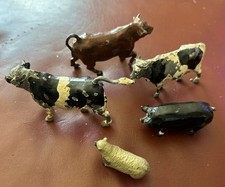 Lot of Vintage Britains Ltd England Lead 3 Cows 1 Pig, 1 Sheep