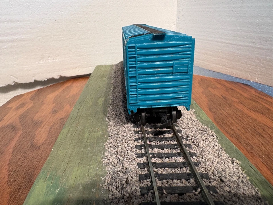 HO Scale 50’ Bachmann Middletown & New Jersey Plug Door Boxcar (25-016) - Image 3 of 4