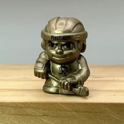 RARE 2025 NHL Teenymates Matte Gold SIDNEY CROSBY Penguins 1