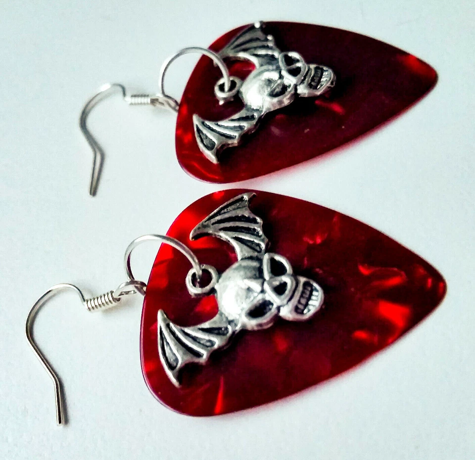 Guitarra Pick Pendientes Calavera Alas de Murciélago Joyería Gótica Rojo Demonio Punk Rock Metal Foto 2 de 4