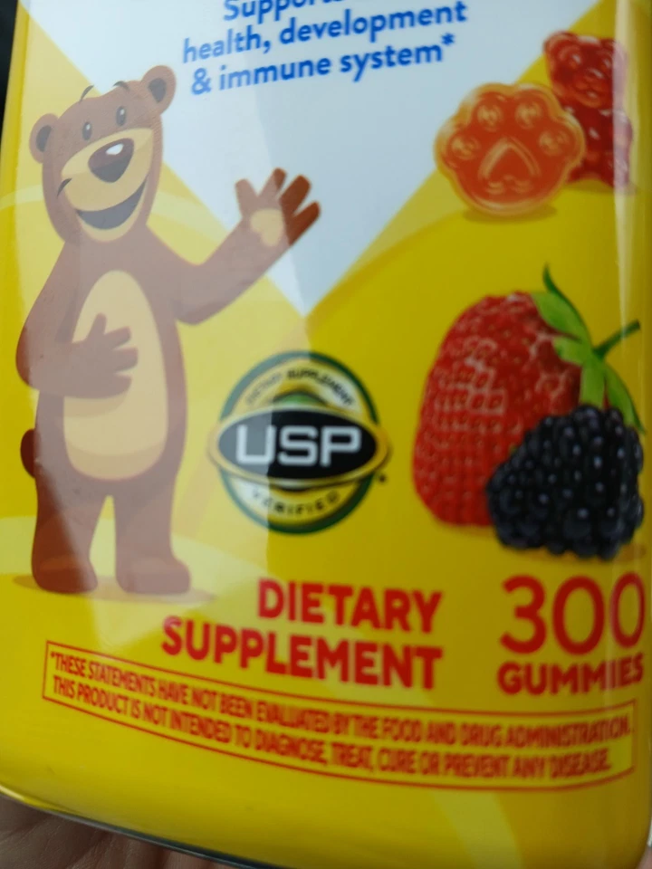 Multivitamínico completo L'il Critters Gummy Vites, 300 ct. Caducidad 10/2026 Foto 3 de 4