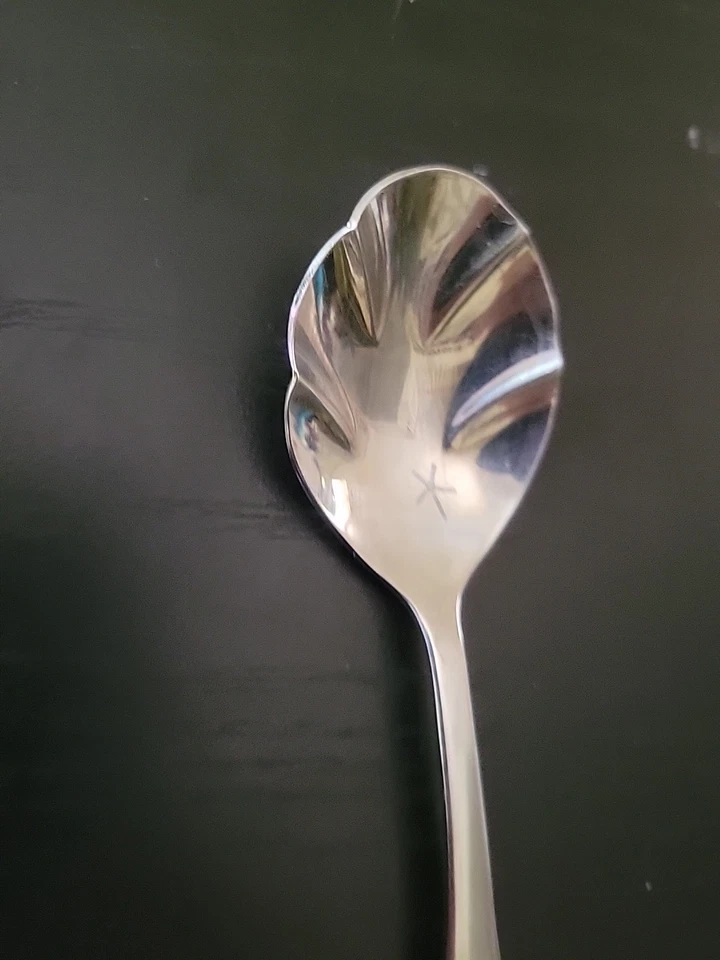 Cuchara de azúcar de acero inoxidable REED & BARTON Rebacraft FIDDLER de colección Foto 2 de 4