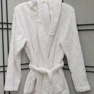 Colsie White Fleece Hooded Belted Robe w/ Pockets M/L Women's Long Sleeve