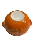 Vintages Large Pyrex Wheat pattern Mixing Bowl   443.      2.5L Harvest Orange