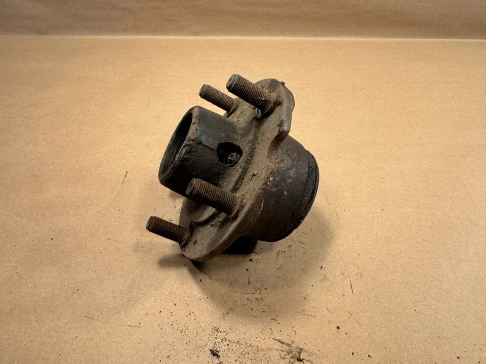 Ступицы колеса Jaguar XK120 XK140 Leys 4-127 - Изображение 2 из 4