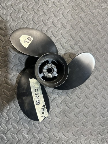 Michigan Wheel 032138  Outboard Boat Propeller 9-1/4" x 7 Pitch NEW NO BOX - Foto 1 di 3