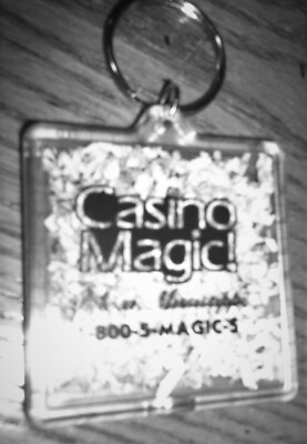 SHREDDED MONEY Casino Magic Money Players Club XL Lucite Key Ring Closed 2005