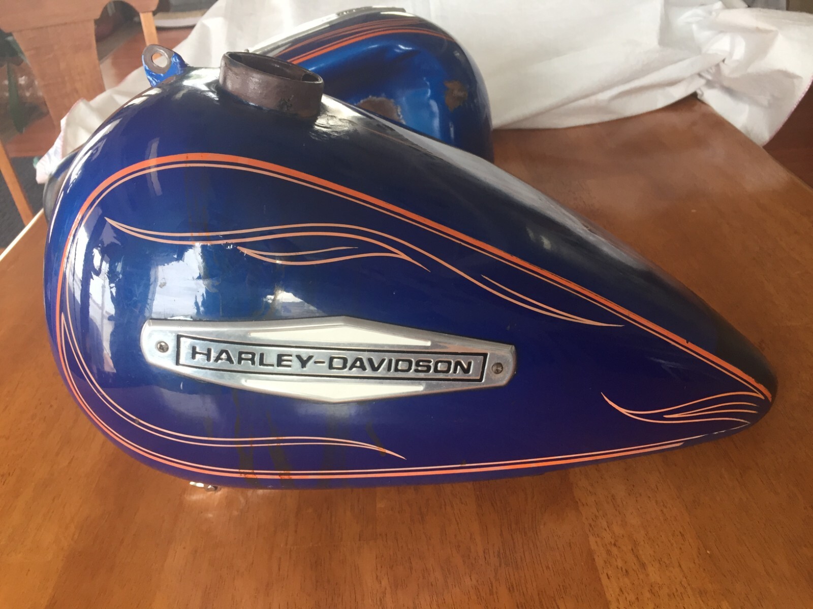 HARLEY SHOVELHEAD GAS FUEL TANKS 6772 OEM EMBLEMS SHUT OFF CAP FL FLH