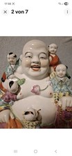 Lachender Buddha mit fünf Kindern (Famille Rose) – China, 1970er Jahre