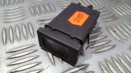 3B0959621E Schalter Heckscheibenheizung  Volkswagen Passat DE563771-54