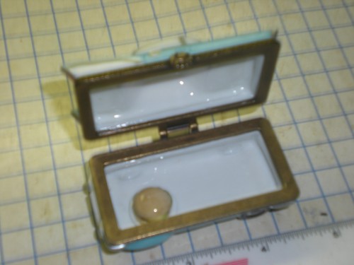 1957 CHEVROLET Porcelain Hinged Box by Midwest of Cannon Falls - Picture 1 of 3