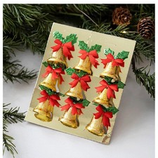 Albero Di Natale Realistico Con Luci Rosse E Palline Dorate Stelle