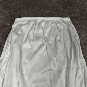 Vintage Mel-Lin Knee Length Slip Size M Nylon USA Lace White Lingerie Romantic 